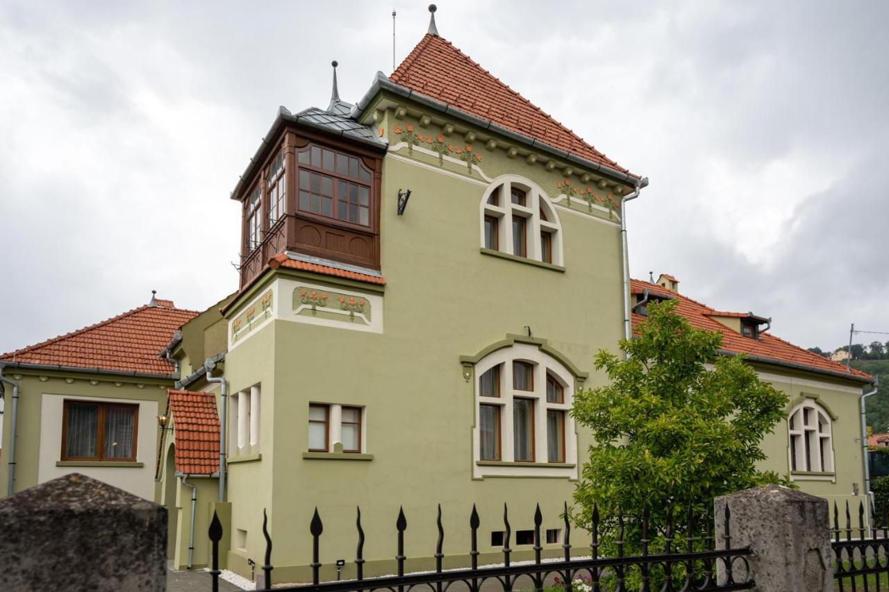 Clasic Haus ซิวิโชอารา ภายนอก รูปภาพ
